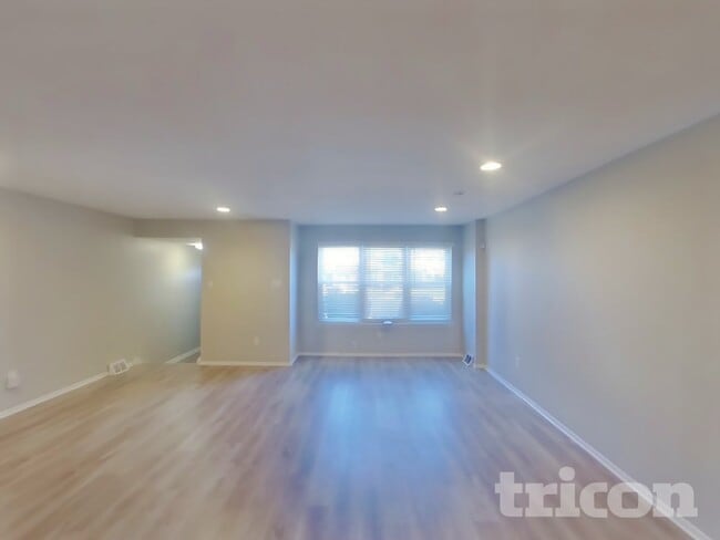 5127 N Hunters Ct in Bensalem, PA - Building Photo - Building Photo