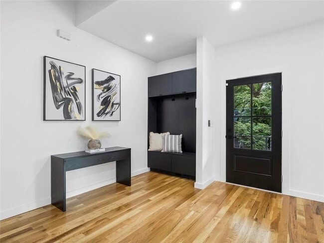 1065 Hubbard St SW in Atlanta, GA - Building Photo - Building Photo