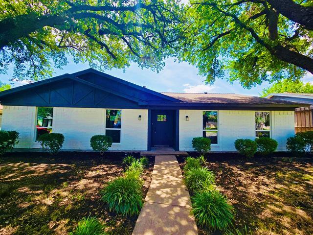 property at 526 Doral Pl