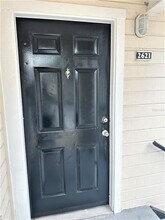 1033 S Hiawassee Rd in Orlando, FL - Building Photo - Building Photo