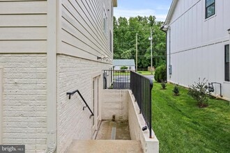 7430 Howard Ct in Falls Church, VA - Building Photo - Building Photo