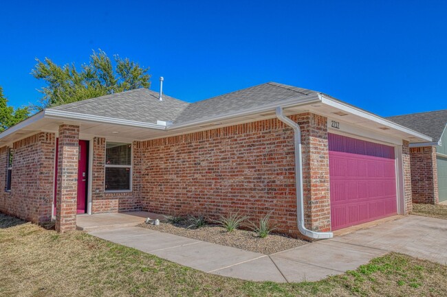 2717 Clifton Ter in Norman, OK - Building Photo - Building Photo