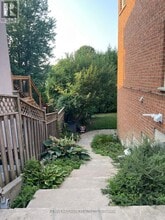 76 Topham Crescent in Richmond Hill, ON - Building Photo - Building Photo