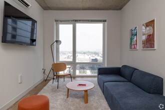521 50th Ave, Unit 3C in Long Island City, NY - Building Photo - Building Photo
