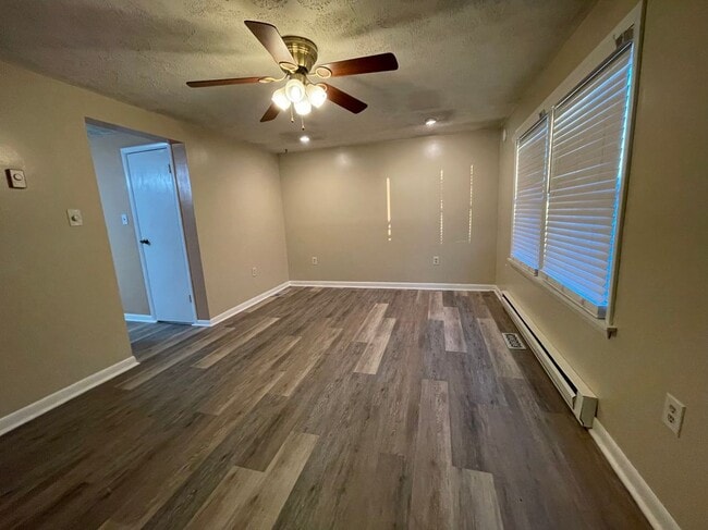 112 E 4th St in Seaford, DE - Building Photo - Building Photo