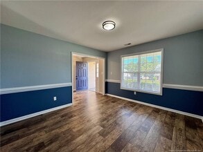 105 Bluebonnet Oak Ct in Bunnlevel, NC - Foto de edificio - Building Photo