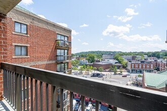 15 N Beacon St in Boston, MA - Building Photo - Building Photo