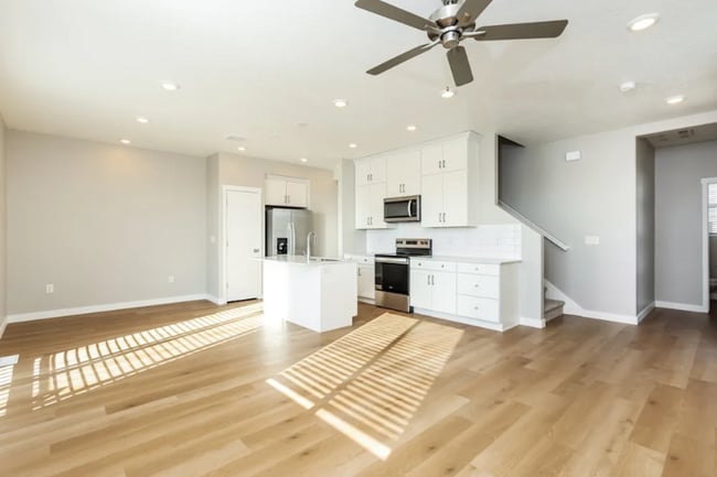 property at 6051 Lower Brk Ln