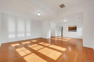 400 Main St in Armonk, NY - Building Photo - Building Photo