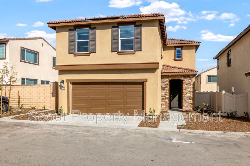 30314 Spineflower St in Murrieta, CA - Building Photo