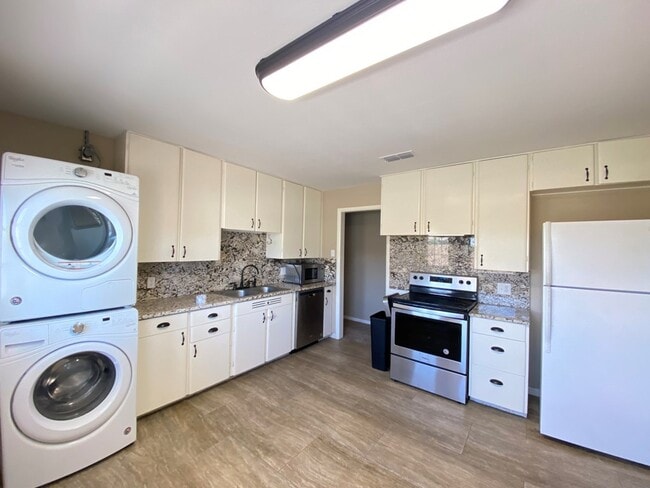 3104 Barkley Ave in Midland, TX - Building Photo - Building Photo