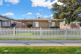 311 F St in Bakersfield, CA - Foto de edificio - Building Photo