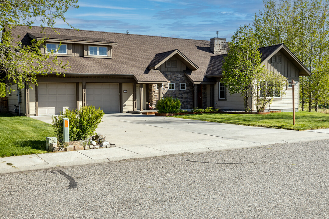 284 Annie Glade Dr in Bozeman, MT - Foto de edificio