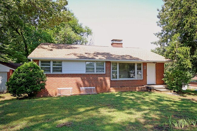 property at 1401 Forest Ridge Rd