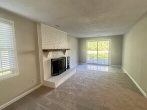 5925 Tillery Dr in Charlotte, NC - Building Photo - Building Photo