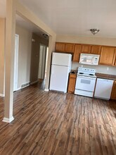 8403 Robin Hill Dr in Louisville, KY - Building Photo - Building Photo