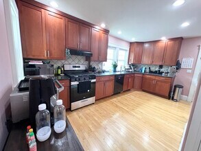 15 Winslow Rd in Belmont, MA - Building Photo - Building Photo