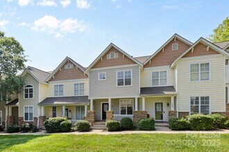 11013 Dundarrach Ln in Charlotte, NC - Building Photo - Building Photo