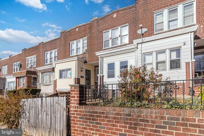 property at 1929 W Sparks St