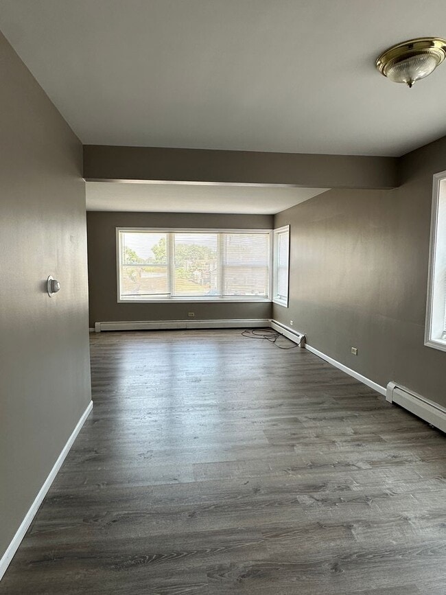 property at 6011 W Gunnison St