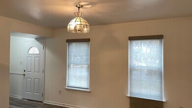 5287 Sudberry Ln in Woodbridge, VA - Building Photo - Building Photo