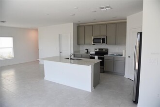 553 Bell Prairie Cir in Lake Wales, FL - Building Photo - Building Photo