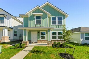 385 Keefer in Kyle, TX - Building Photo