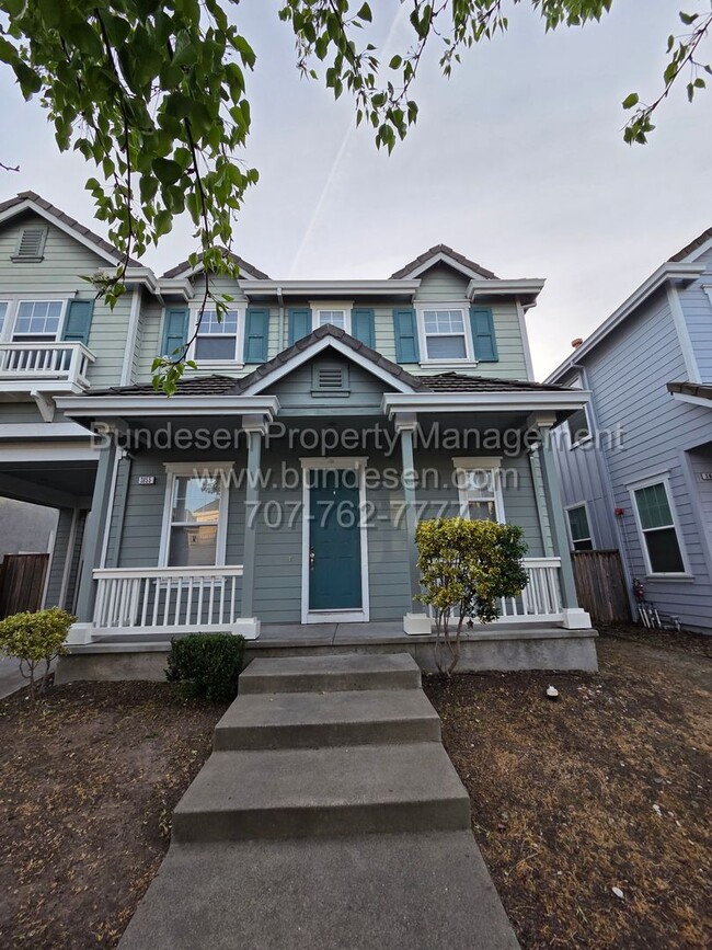 3855 Louis Krohn Dr in Santa Rosa, CA - Building Photo - Building Photo