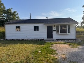 30 Saint Gregory Dr in Sauget, IL - Building Photo
