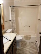 5907 Spartan Dr, Unit Spartan Drive in McFarland, WI - Building Photo - Building Photo
