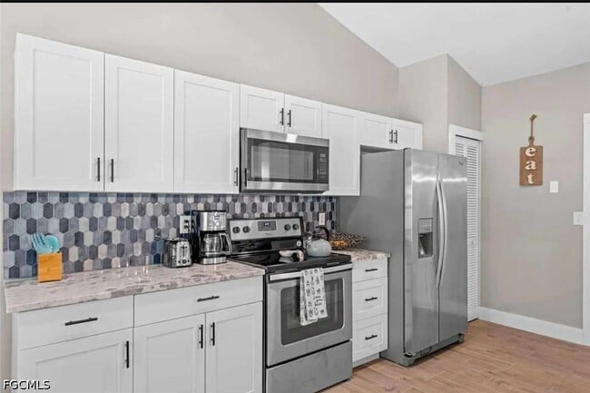 2206 SE 4th St in Cape Coral, FL - Building Photo - Building Photo