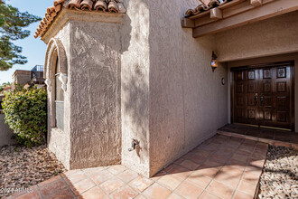 7754 Va Camello Del Sur - in Scottsdale, AZ - Building Photo - Building Photo