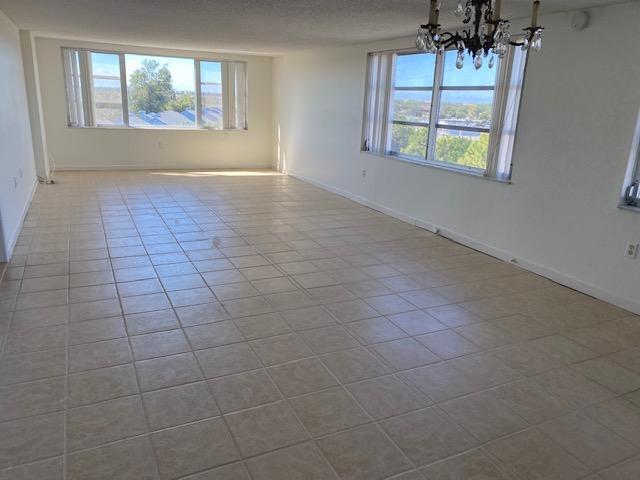 8950 Park Blvd N in Seminole, FL - Building Photo - Building Photo