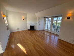 1154 N Curson Ave in West Hollywood, CA - Building Photo - Building Photo