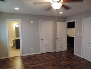 5333 Richmond Ave. in Houston, TX - Building Photo - Building Photo