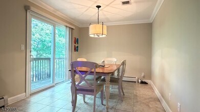 29 Skymark Ct in Upper Saddle River, NJ - Building Photo - Building Photo