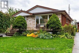 151 Nugent Dr in Hamilton, ON - Building Photo