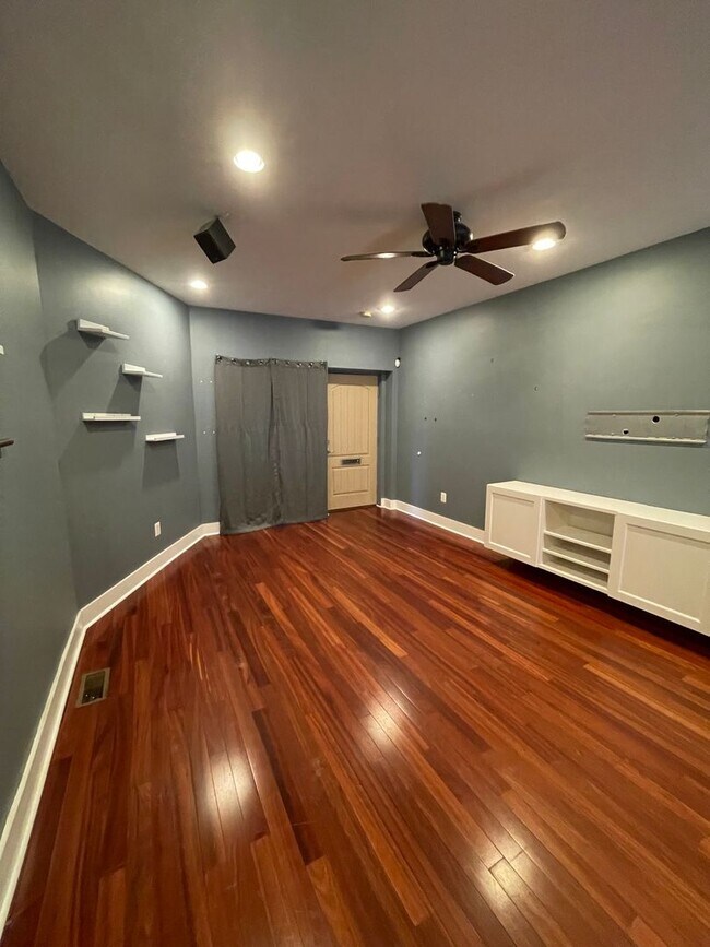 434 Poplar St in Philadelphia, PA - Building Photo - Building Photo