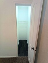 11 Bon Rea Cir in Las Vegas, NV - Foto de edificio - Building Photo