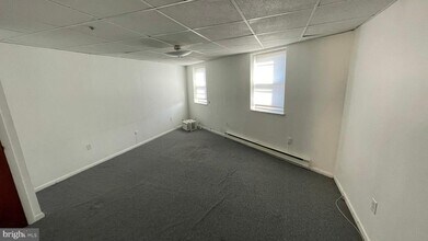 806 E Passyunk Ave in Philadelphia, PA - Building Photo - Building Photo