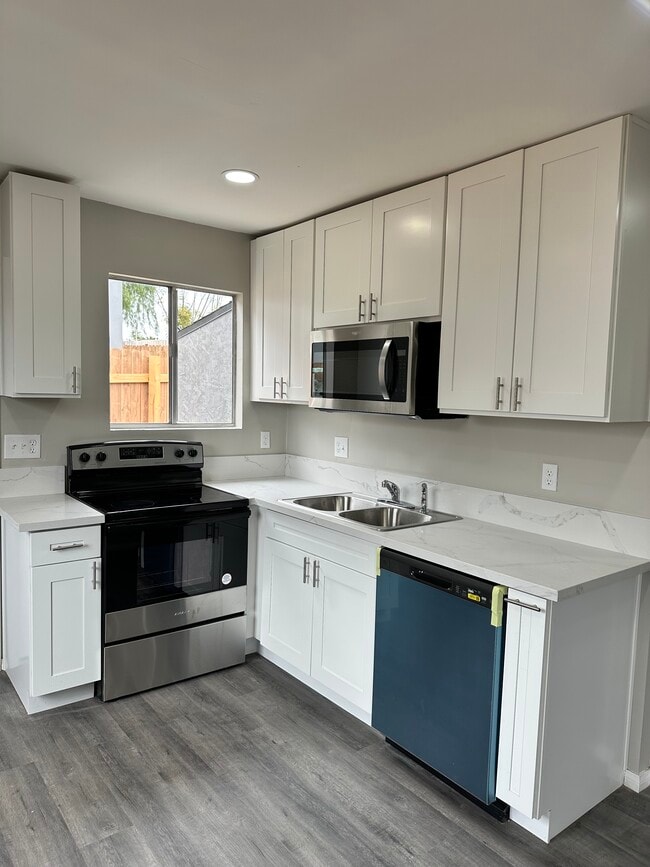 8315 Lincoln St in Lemon Grove, CA - Building Photo - Building Photo