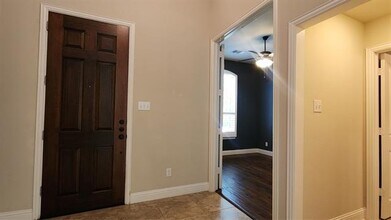 5621 Grove Cove Dr in McKinney, TX - Building Photo - Building Photo