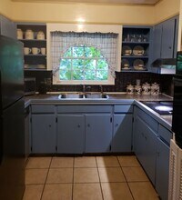 4197 Fredericksburg Dr in College Park, GA - Building Photo - Building Photo