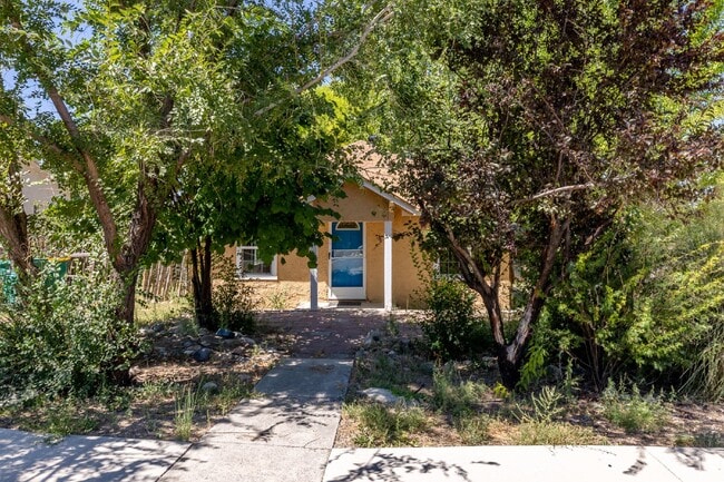 415 Bunker Ave in Aztec, NM - Building Photo - Building Photo