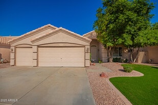 6092 W Dublin Ln in Chandler, AZ - Building Photo