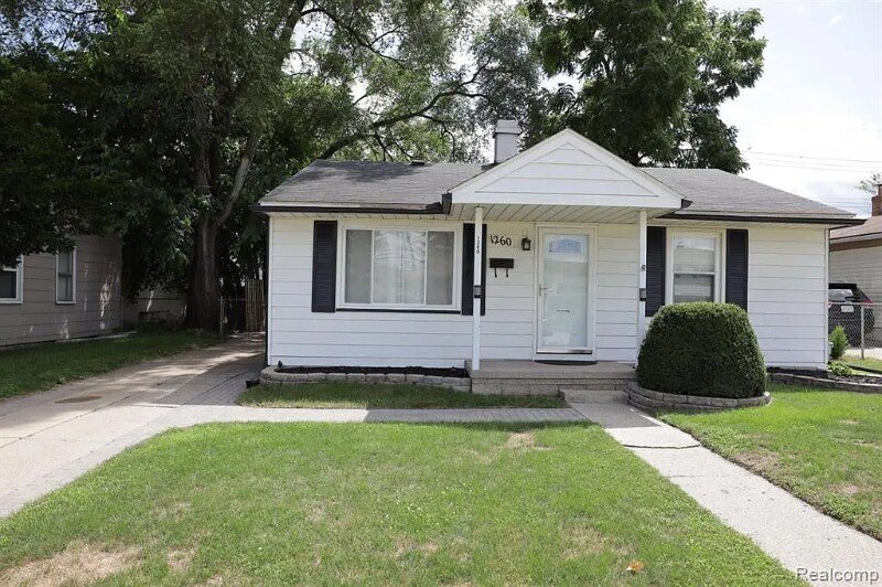 1260 Harwood Ave in Madison Heights, MI - Building Photo