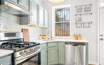 424 Oakdale Pl NW in Washington, DC - Foto de edificio - Building Photo