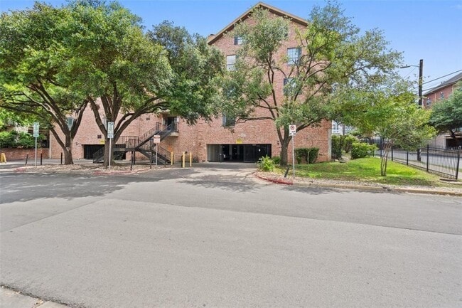 property at 2401 Leon St