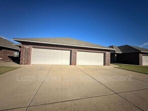1308 Garden Gate Dr in Yukon, OK - Building Photo - Building Photo