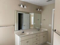 1247 Carriage Dr photo'